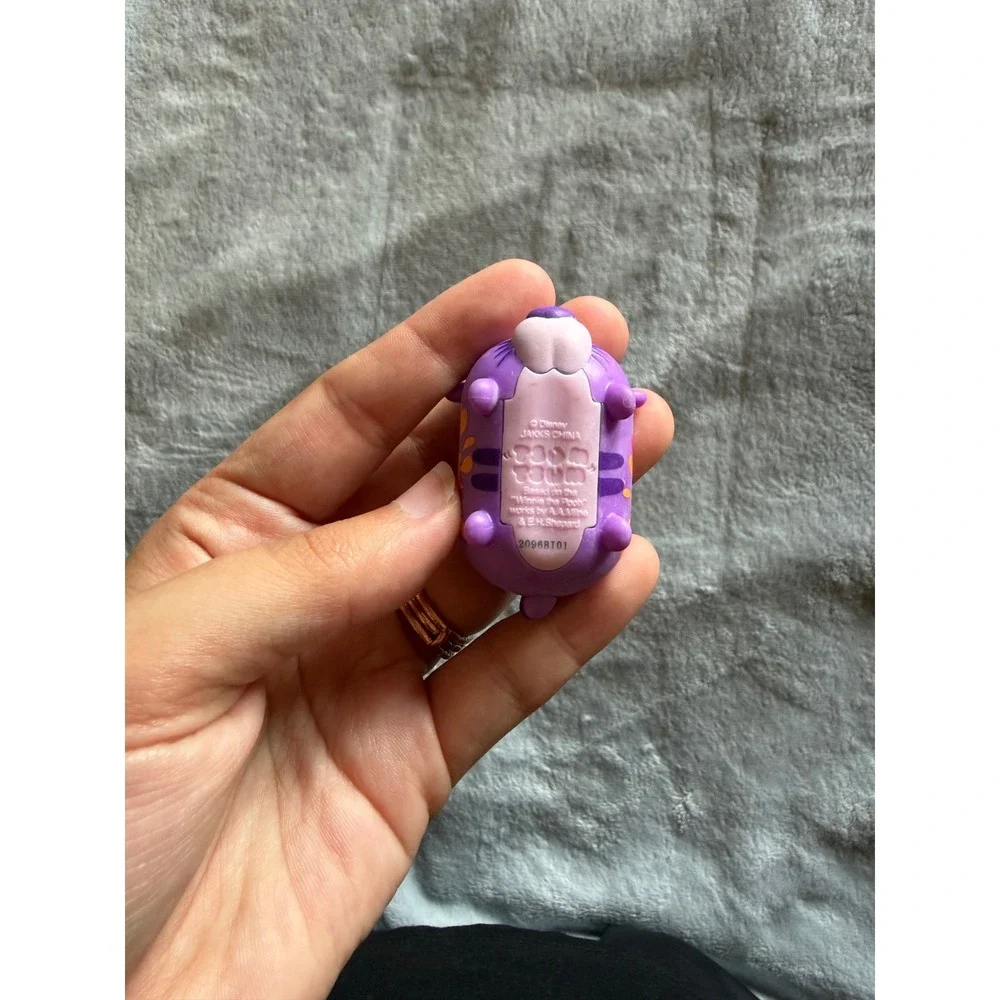 Disney Tsum Tsum Tigger Purple Paint Splatter Vinyl Figure Toy - C019